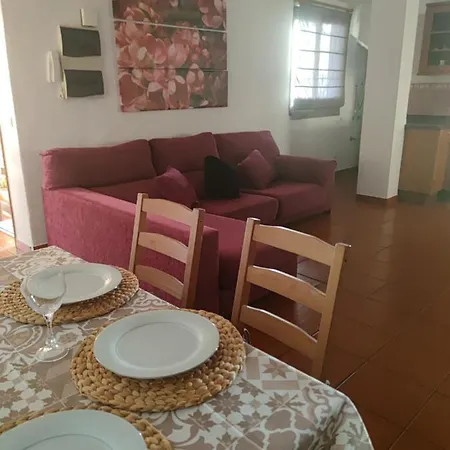 La Casa De Las Flores Holiday home *